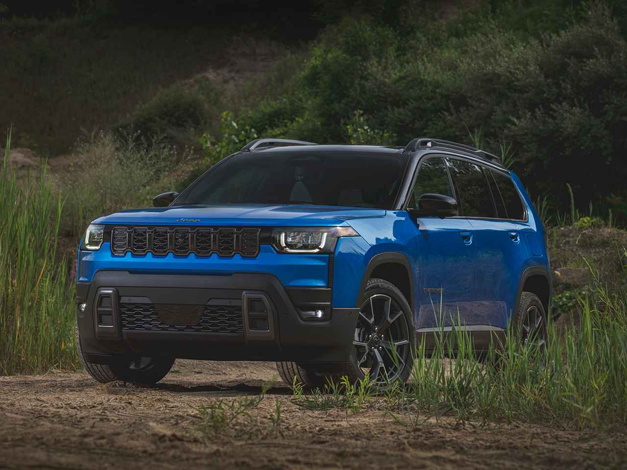 画像 : 6番目の画像 - 新型「ジープ チェロキー」がワールドプレミア。ブランド初のハイブリッドシステム搭載で航続距離は800km！ - Webモーターマガジン