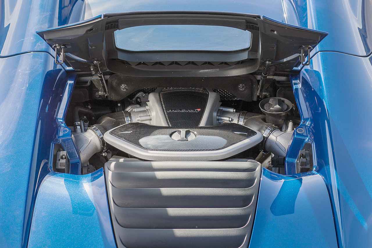 画像: スパイダーの登場と同時に2013年モデルとしてV8ツインターボエンジンの最高出力は625psにアップされた。
