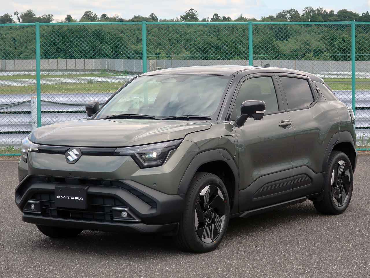 画像: 【写真蔵】スズキ初のBEV「eビターラ」は2025年度中に日本導入予定 - Webモーターマガジン