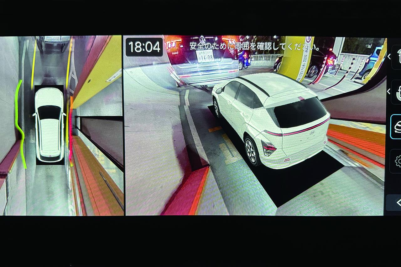 画像: カメラスイッチと押すとバーチャルな3D画像がディスプレイに映し出される。正確なので車両周辺の障害物などが確認できて便利。
