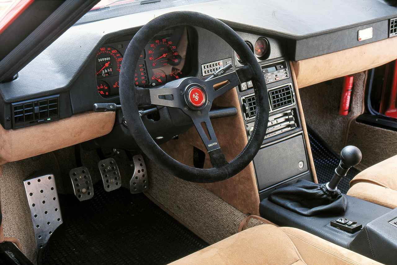 画像 : 5番目の画像 - ランチア デルタS4 - Webモーターマガジン