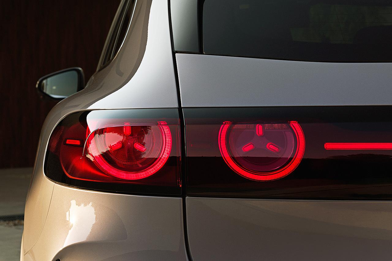 画像 : 12番目の画像 - メルセデス・ベンツ 新型GLC - Webモーターマガジン