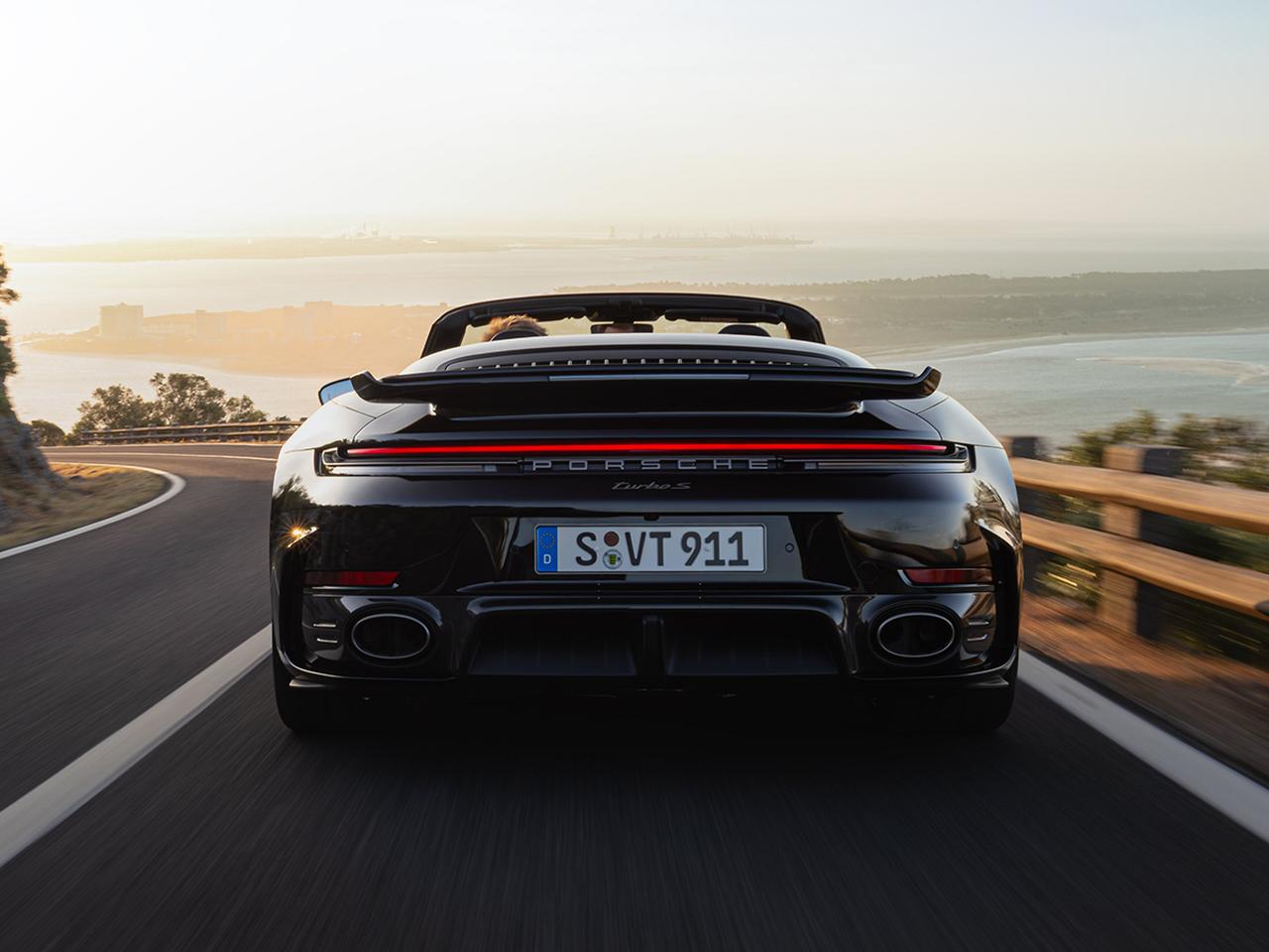 画像 : 10番目の画像 - 史上最強の新型「911ターボS」が日本降臨 - Webモーターマガジン