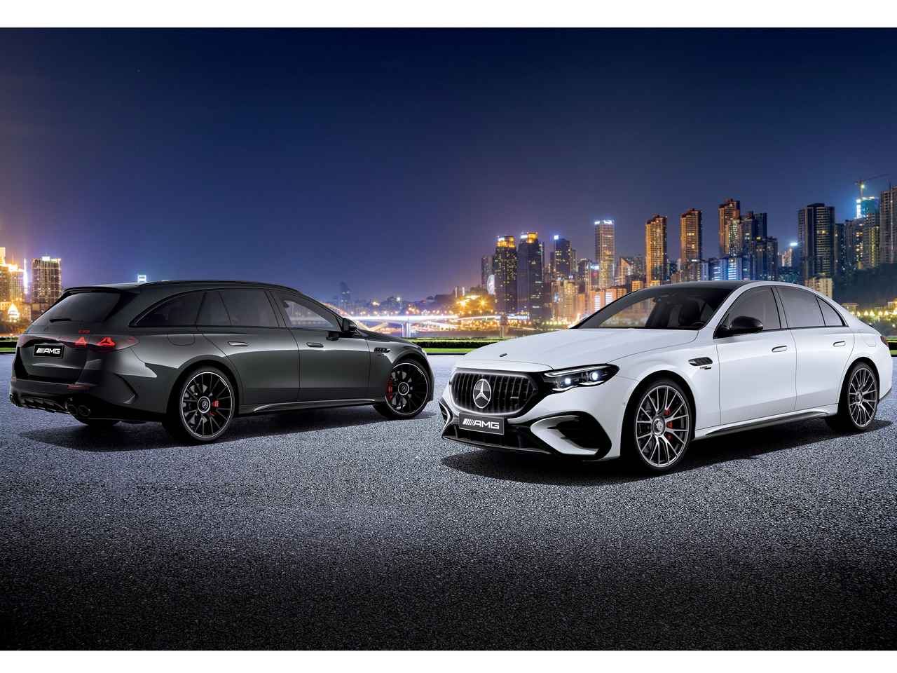 画像 : 1番目の画像 - 限定車「メルセデスAMG E53 ハイブリッド 4MATIC＋ エディションナイトカーボン」 - Webモーターマガジン