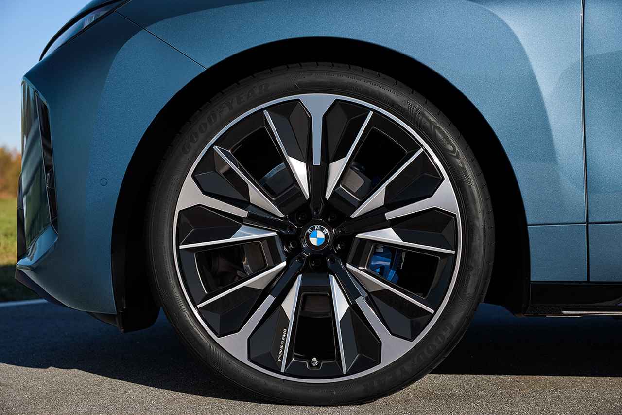 画像 : 9番目の画像 - ビッグマイチェンの新型「BMW iX」が日本ローンチ - Webモーターマガジン