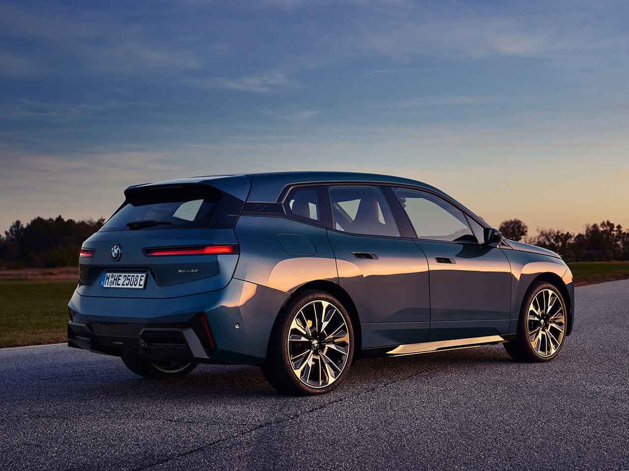 画像 : 6番目の画像 - ビッグマイチェンの新型「BMW iX」が日本ローンチ - Webモーターマガジン