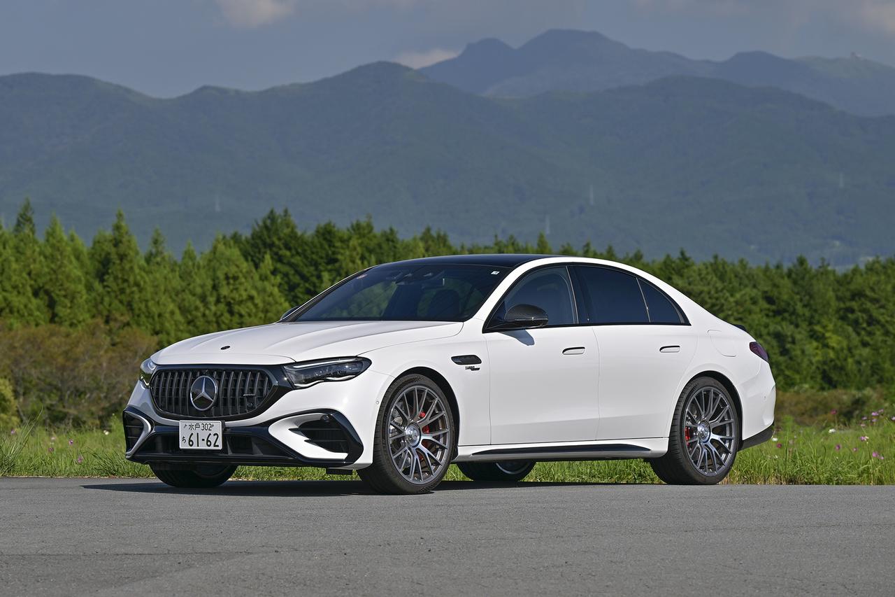 画像 : 2番目の画像 - メルセデスAMG E53 ハイブリッド 4MATIC＋ エディションナイトカーボン - Webモーターマガジン
