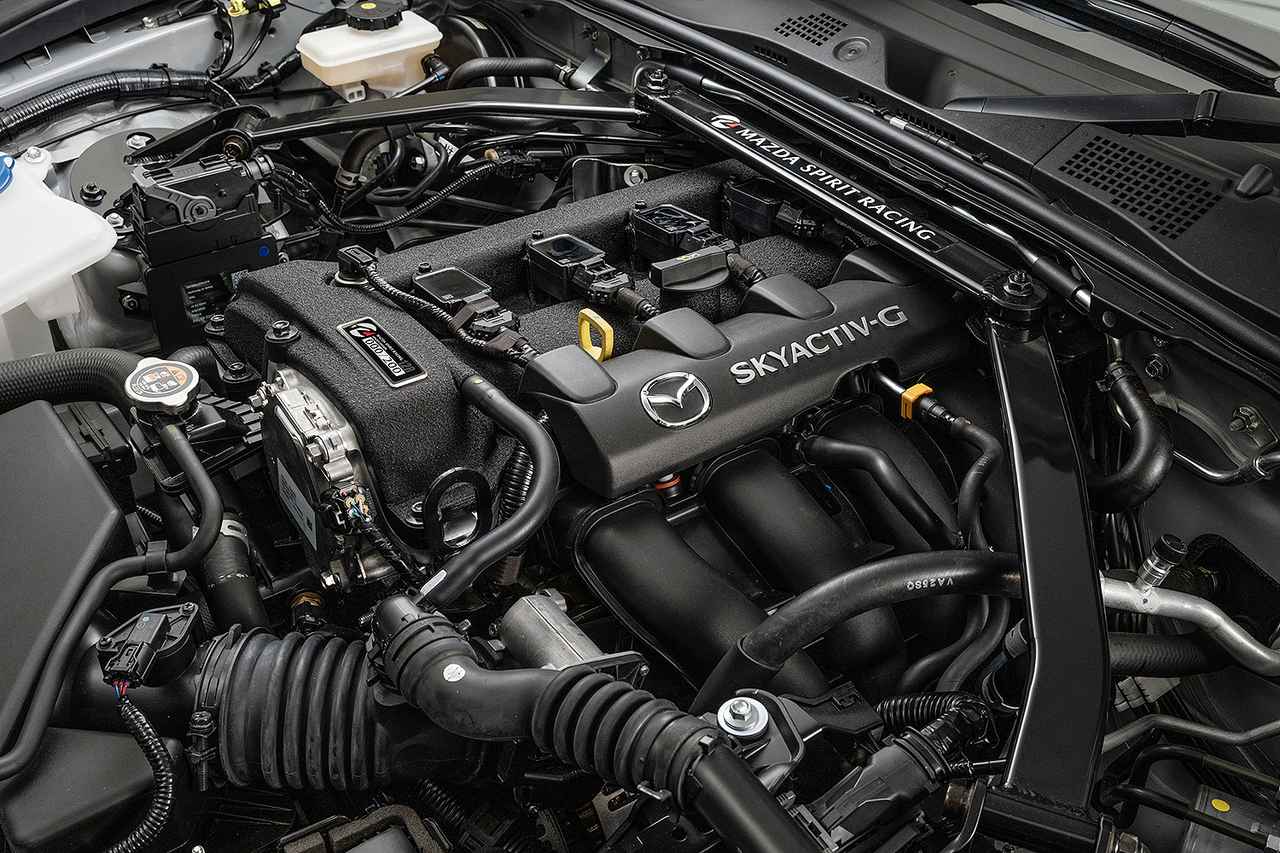 画像: 147kW（200ps）／215Nm（21.9kgm）を発生する、MSR ロードスター 12Rのエンジン。
