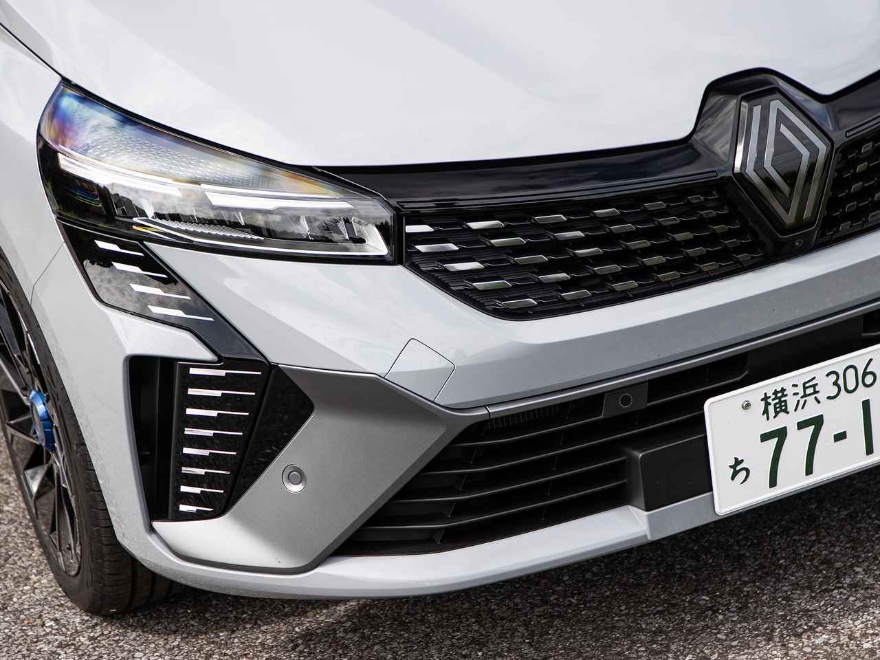 画像 : 1番目の画像 - 新型ルノールーテシア - Webモーターマガジン