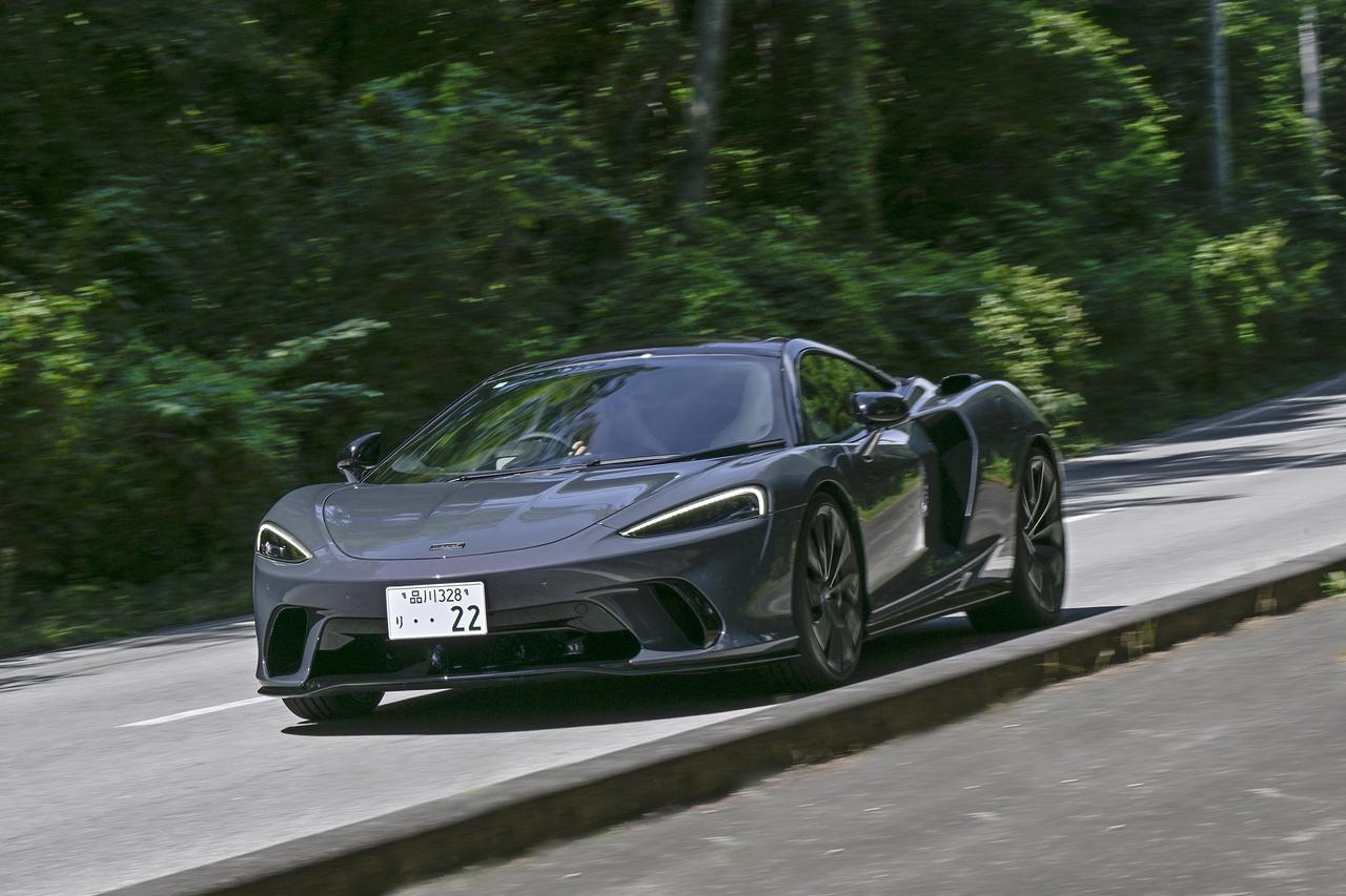 画像: フロントトランクのほかにリアトランクも用意し、グランドツアラーとして快適なドライブができるGTS。