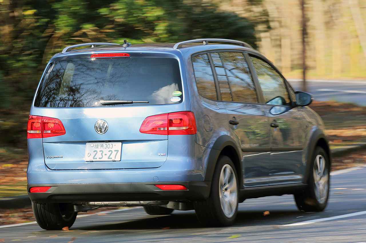 画像: 1.4L TSIエンジンと7速DSG(DCT)の組み合わせはレスポンスも良く、力強く加速する。燃費も悪くない。