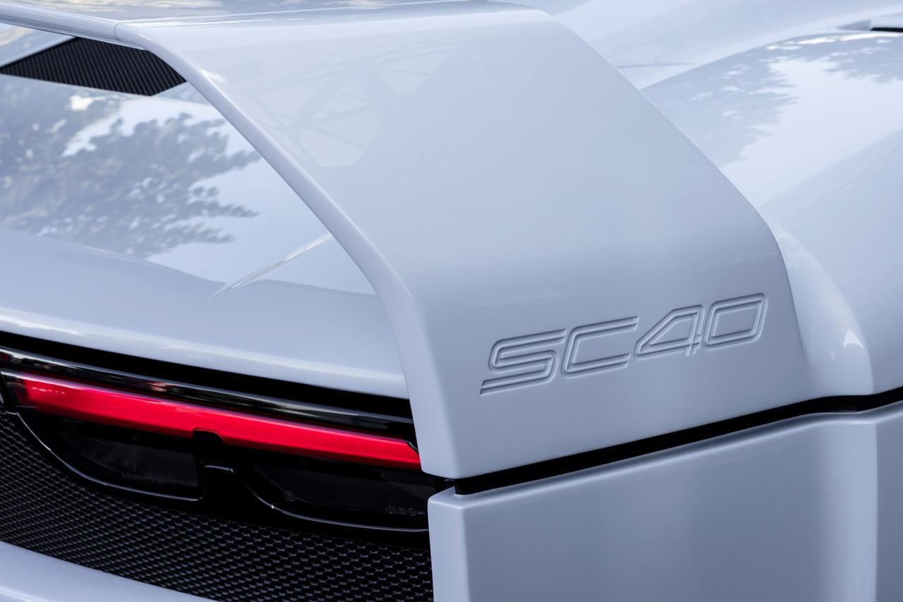 画像: リアウイングに刻まれた「SC40」ロゴ。唯一無二のワンオフモデルであることを静かに主張。