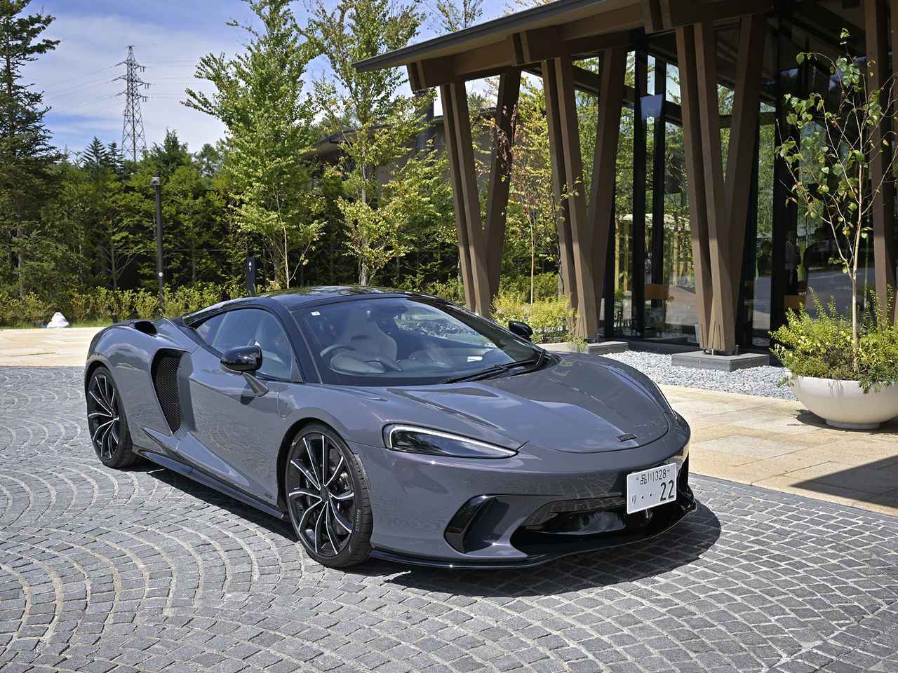 画像: 【現行マクラーレンを一気乗り！】GTS・750S・アルトゥーラで体感する「走りの哲学」共通するのは「研ぎ澄まされた一体感」 - Webモーターマガジン