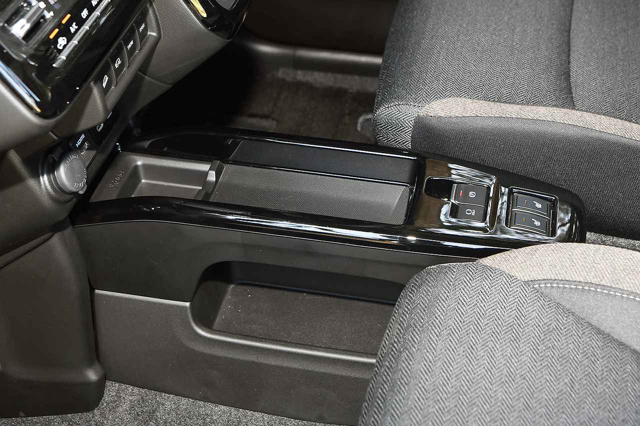 画像 : 10番目の画像 - スズキ クロスビー 写真蔵 - Webモーターマガジン