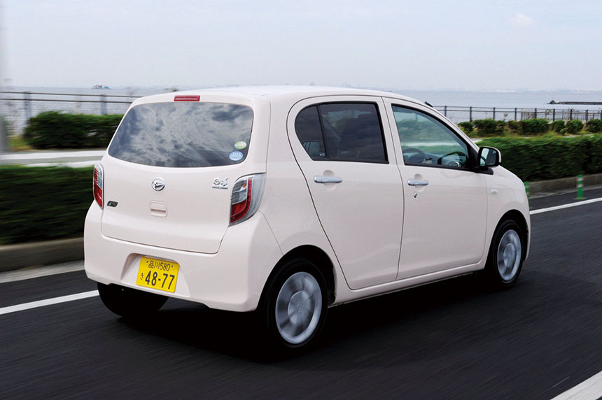 画像: 軽量化が効いているのか、走りは軽快で不満なし。回せばそれなりに騒々しいが不快ではない。今後の軽自動車のベンチマークとなる実力を持つ。