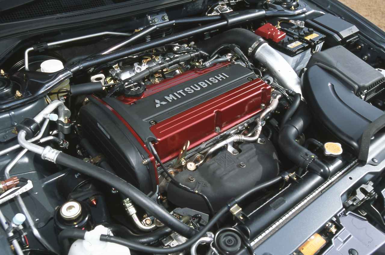 画像: エンジンは中高速域でのトルク特性を向上。レブリミットまで一気に吹き上がり、持続するピークパワーが与えられた。