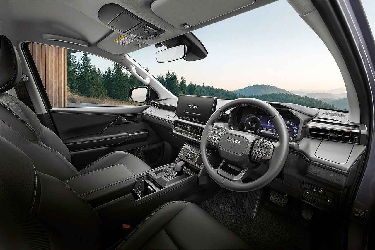 画像: 新型ハイラックス(BEVモデル・プロトタイプ)のインテリア。