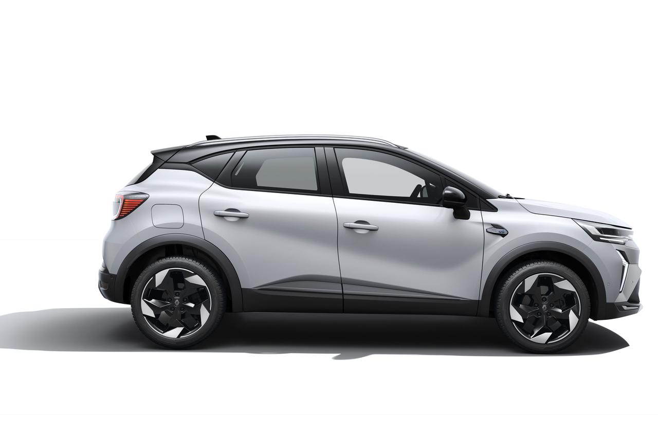 画像: 限定車 ルノー キャプチャー リミテッド。23.3km/L(WLTCモード)の燃費性能を誇るフルハイブリッドE-TECHを搭載した「エスプリ アルピーヌ フルハイブリッドE-TECH」がベース。