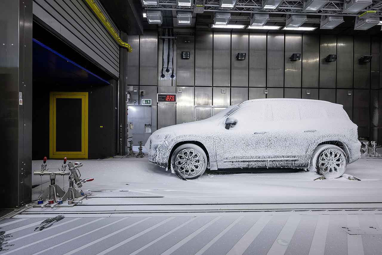 画像 : 2番目の画像 - メルセデス・ベンツ 新型GLB - Webモーターマガジン