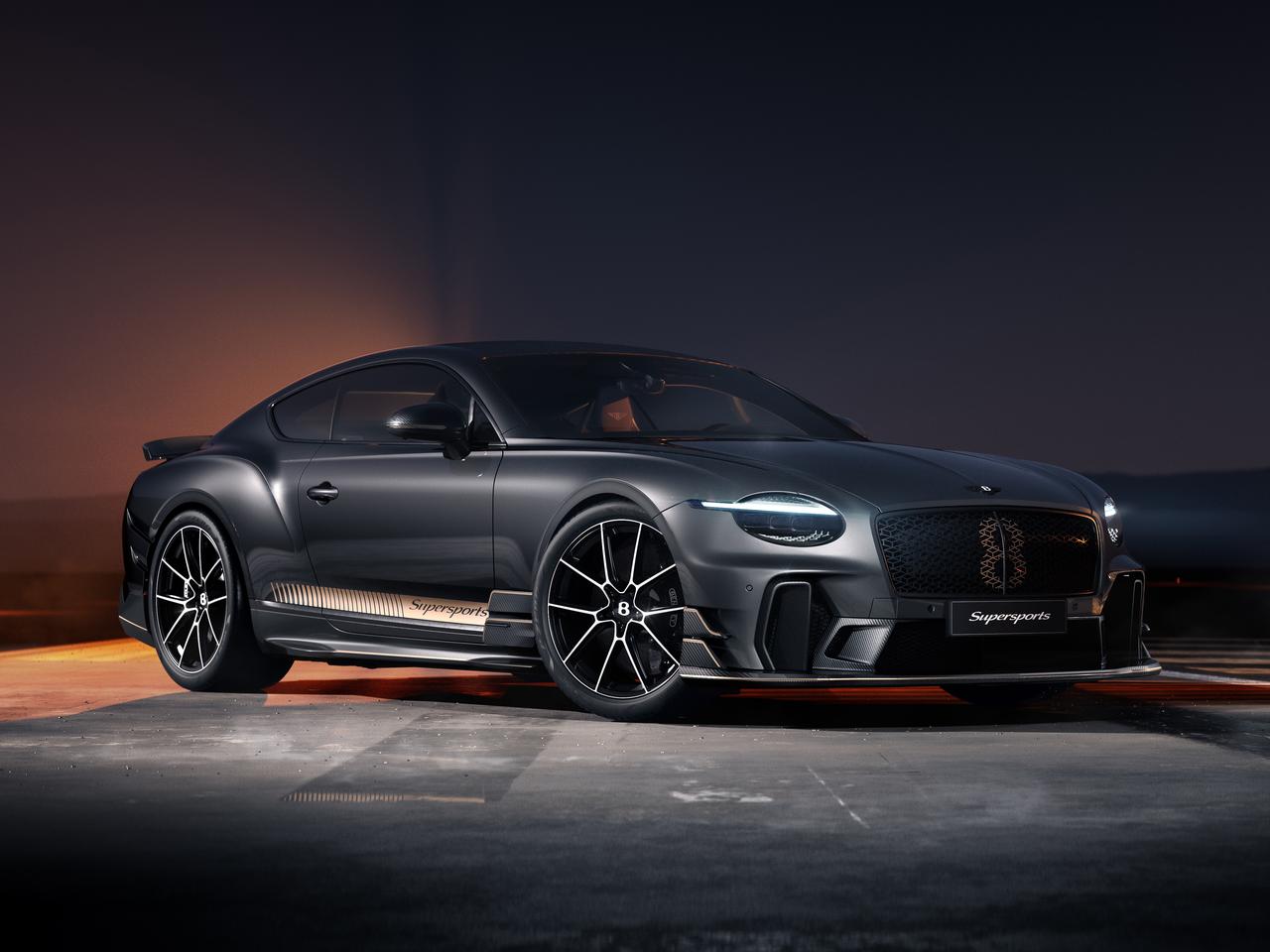 ベントレーが新型「スーパースポーツ」を世界初公開、2シーター後輪