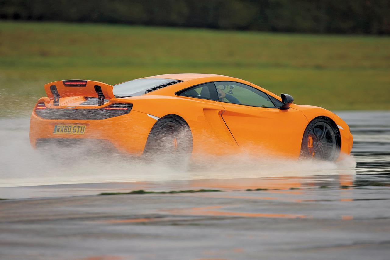 画像 : 2番目の画像 - マクラーレン MP4-12C - Webモーターマガジン