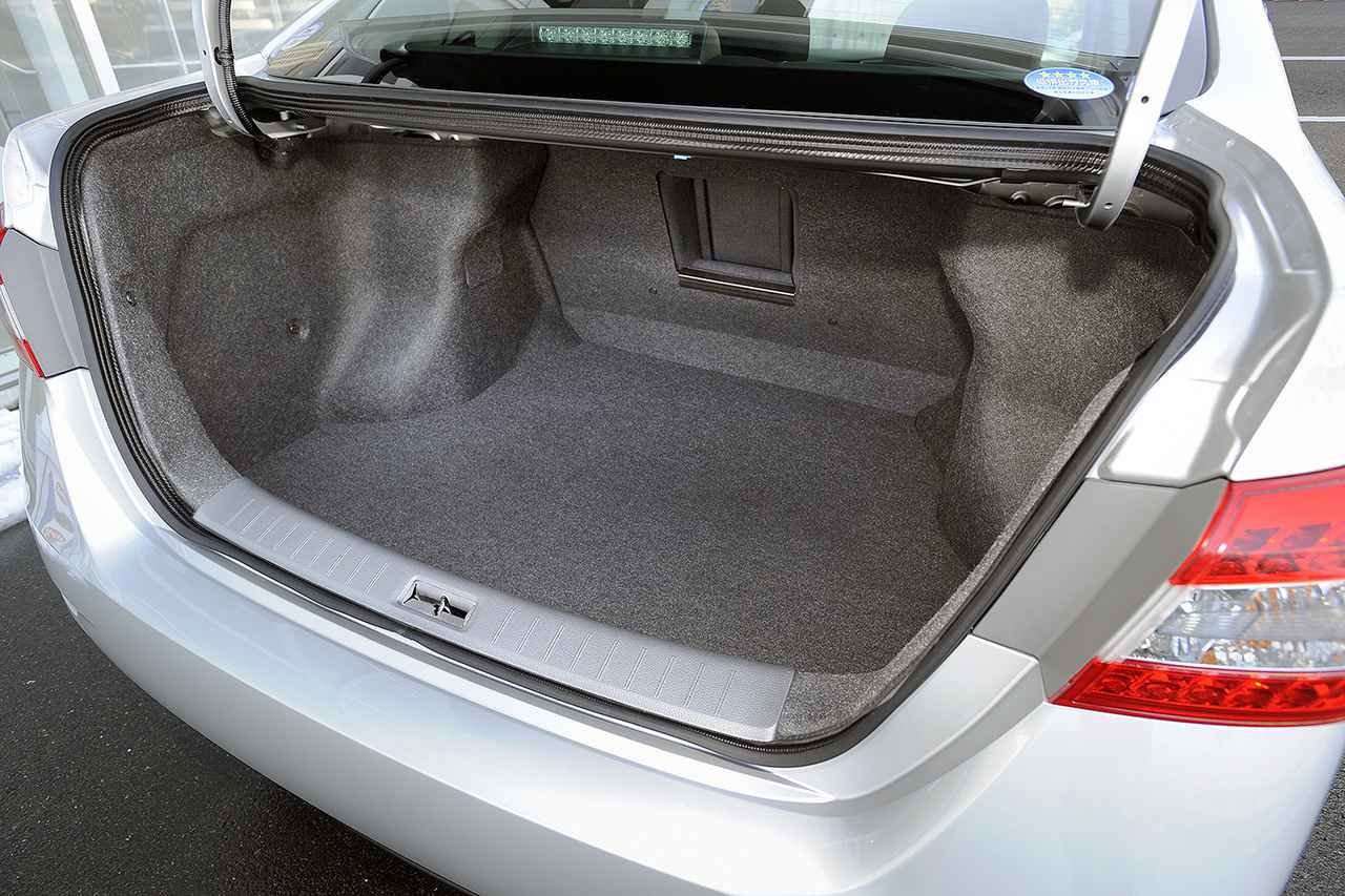 画像 : 9番目の画像 - 日産 シルフィ（3代目） - Webモーターマガジン