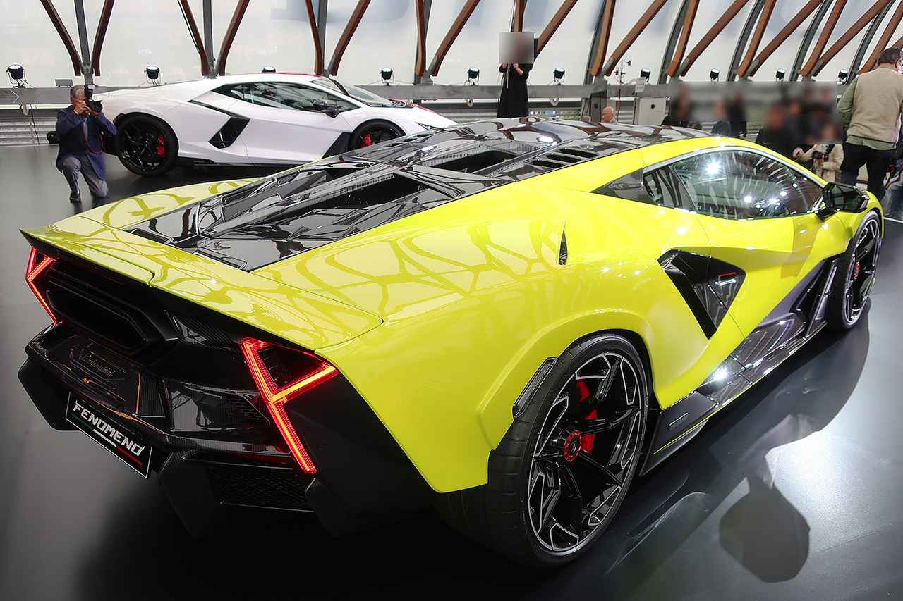 画像 : 4番目の画像 - ランボルギーニ フェノーメノ 写真蔵 - Webモーターマガジン