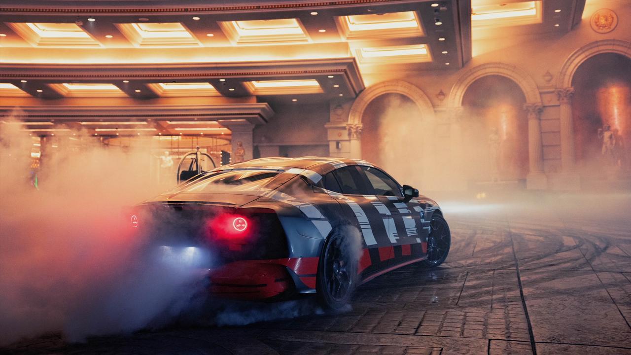 画像 : 2番目の画像 - 新型「メルセデスAMG GT 4ドアクーペ」の短編ムービー公開 - Webモーターマガジン