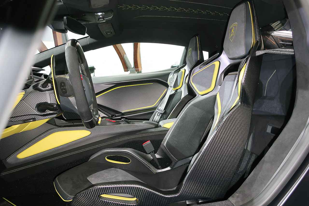 画像 : 11番目の画像 - ランボルギーニ フェノーメノ 写真蔵 - Webモーターマガジン