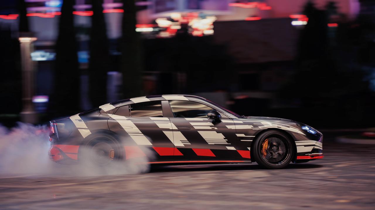 画像 : 3番目の画像 - 新型「メルセデスAMG GT 4ドアクーペ」の短編ムービー公開 - Webモーターマガジン