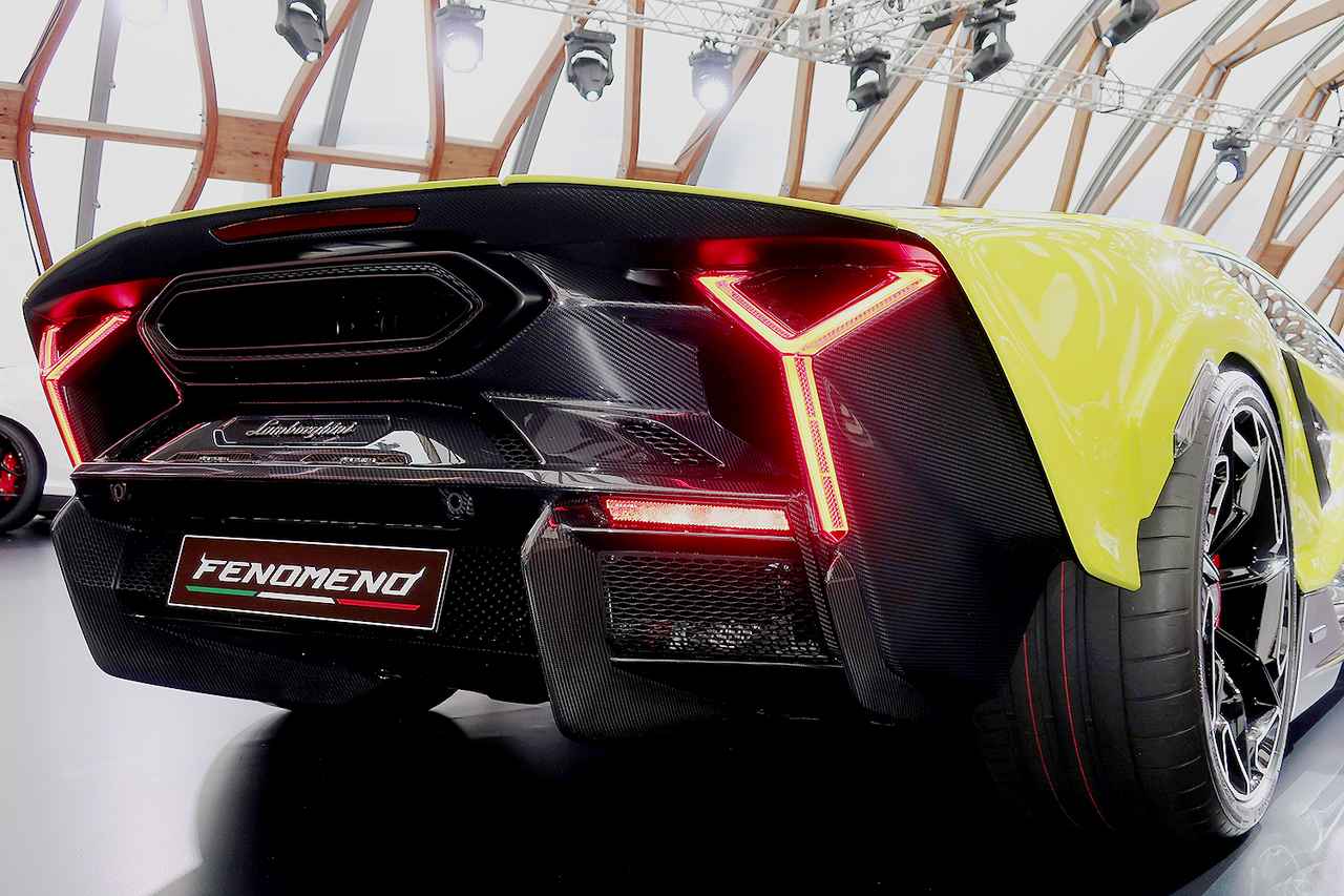 画像 : 18番目の画像 - ランボルギーニ フェノーメノ 写真蔵 - Webモーターマガジン