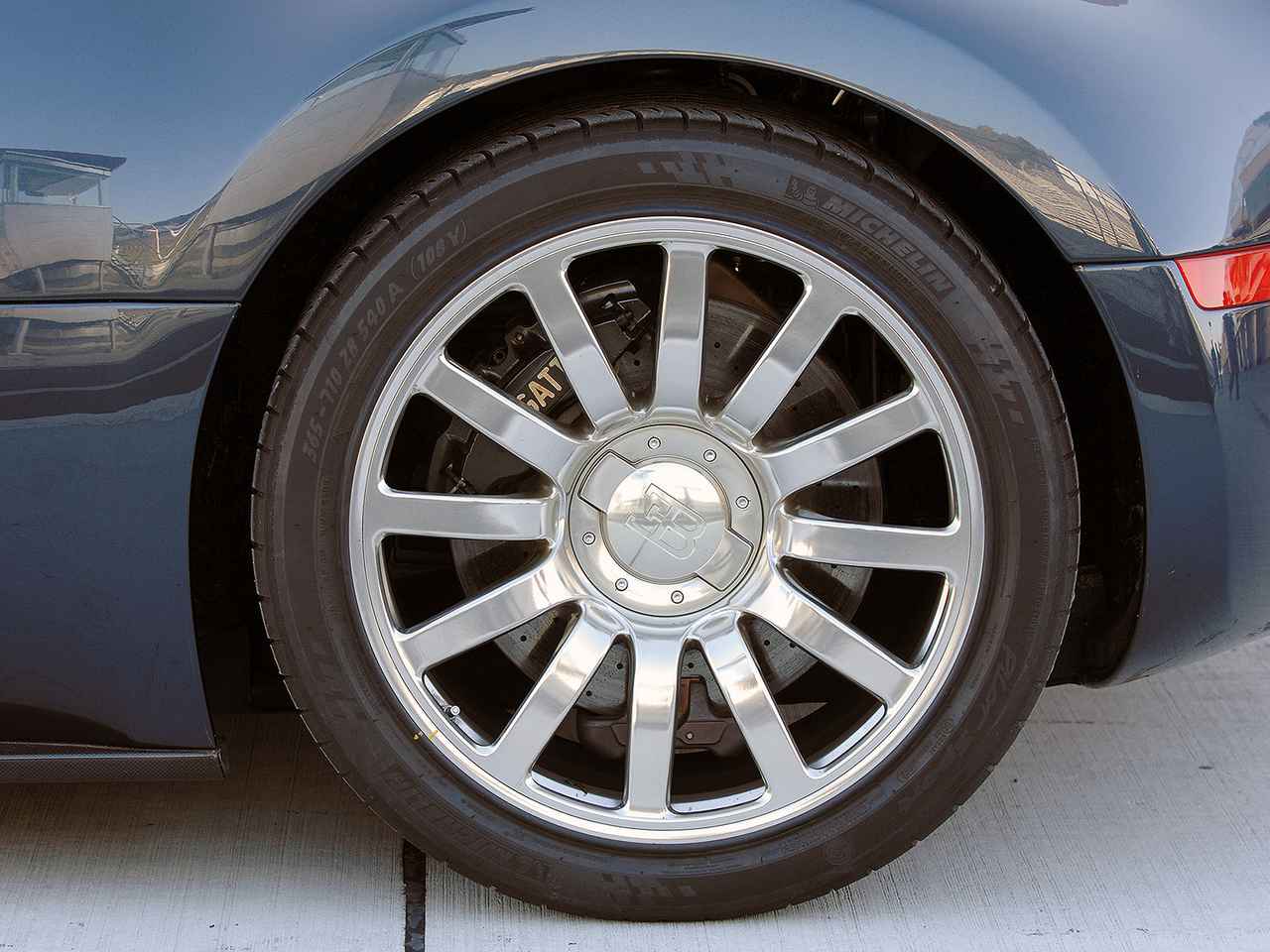 画像 : 5番目の画像 - ブガッティ ヴェイロン16.4 - Webモーターマガジン