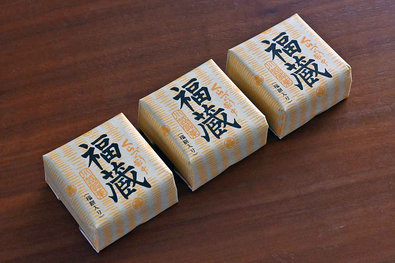 画像: パサール羽生（下り）のショッピングコーナーの旬撰倶楽部で販売されている「福蔵」（3個入り／660円、6個入り／1520円）。埼玉県民に高い知名度を誇る最中だ。