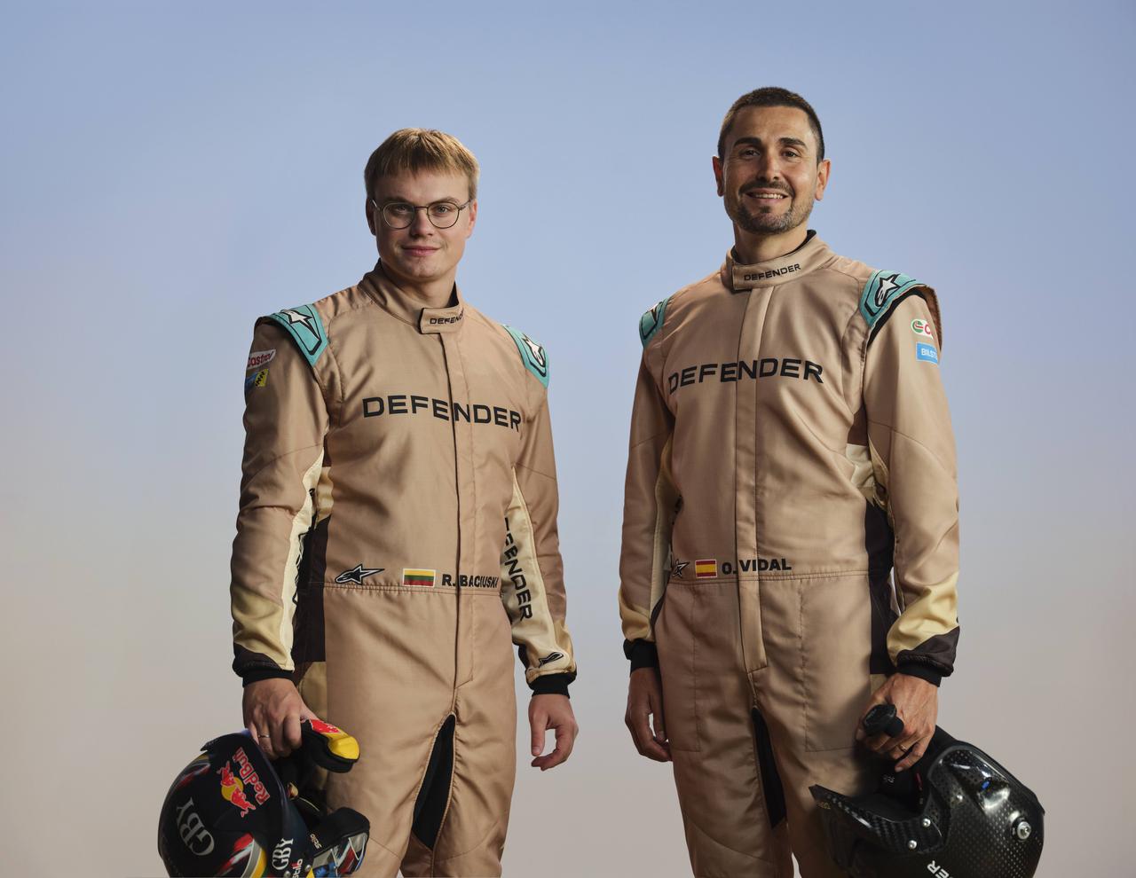 画像: 若いドライバーのロカス・バチュスカ（左）と経験豊富なコ･ドライバーのオリオール・ビダルの組み合わせ。