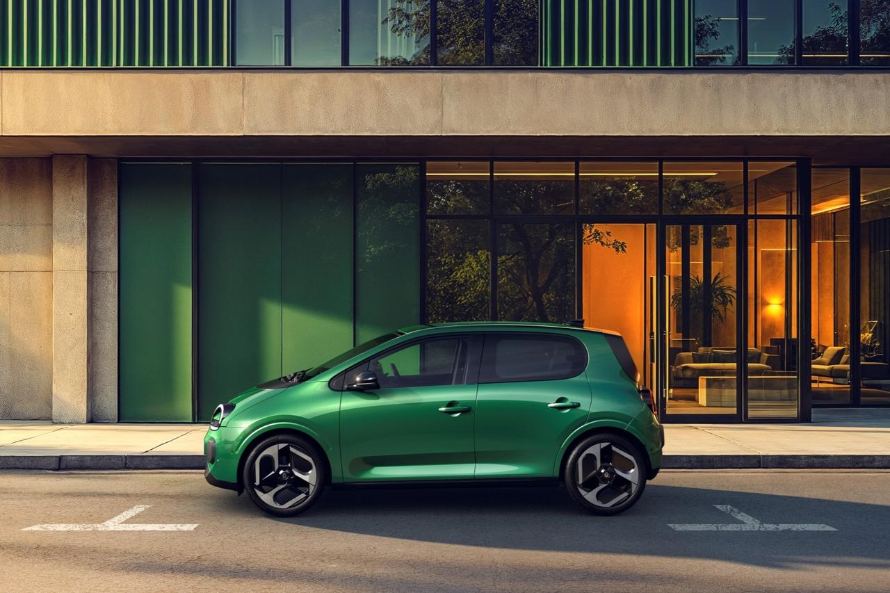画像 : 4番目の画像 - ルノー新型「トゥインゴE-Tech」が描く「都市型EV革命」 - Webモーターマガジン