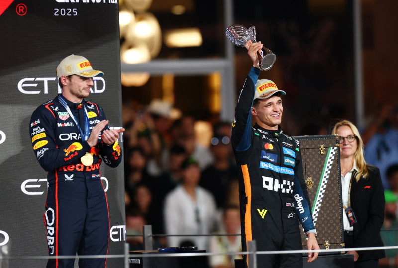 画像: アブダビGPのウイナーはフェルスタッペンだったが、この日の表彰台の主役はノリスだった。