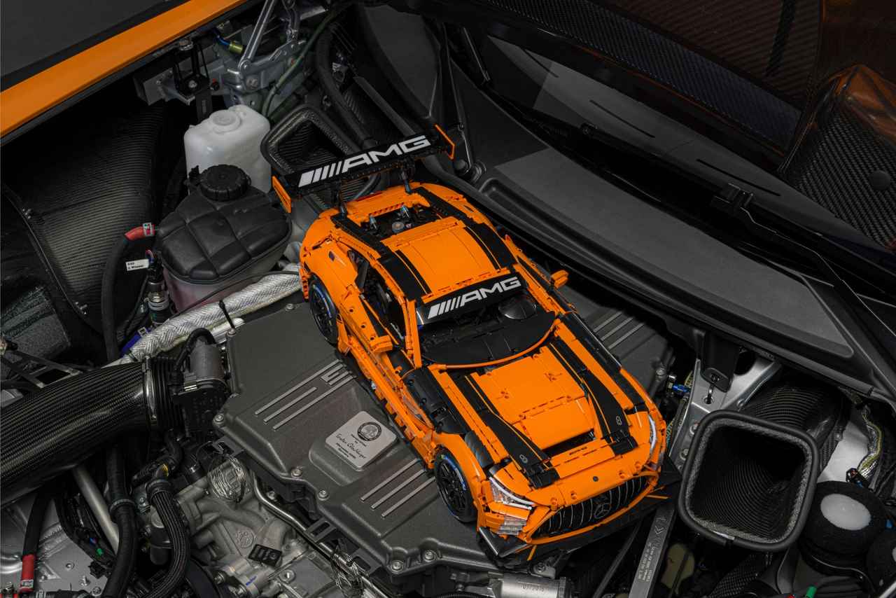 画像 : 4番目の画像 - メルセデス-AMG GT3「CaDA製1：8スケール」モデル - Webモーターマガジン