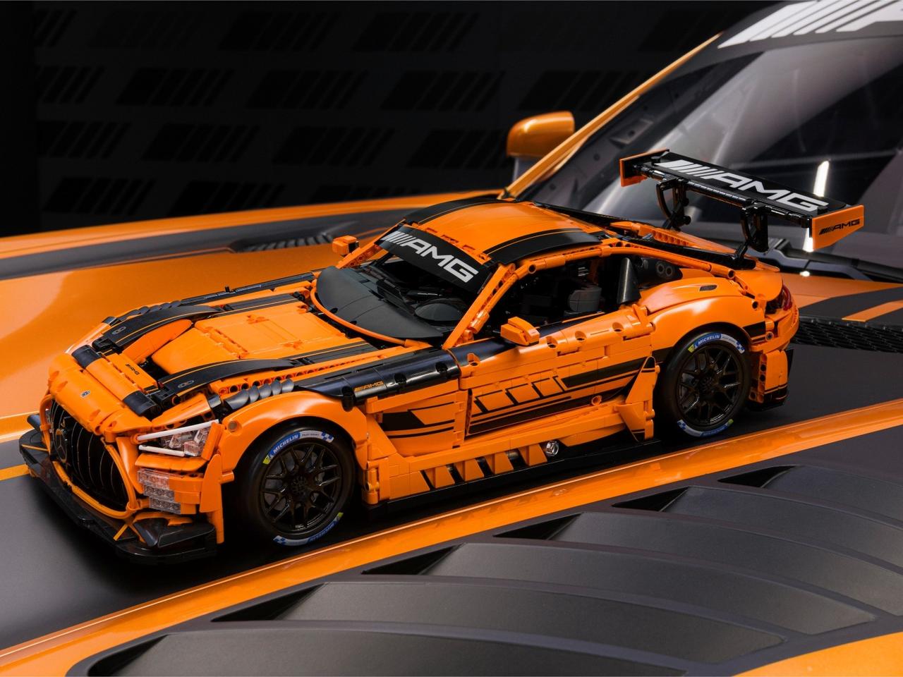 メルセデス-AMG GT3が「組み上がる」!CaDA製1:8スケールの本格モデル メルセデス-AMG GT3が「組み上がる」!CaDA製1:8スケールの本格モデル