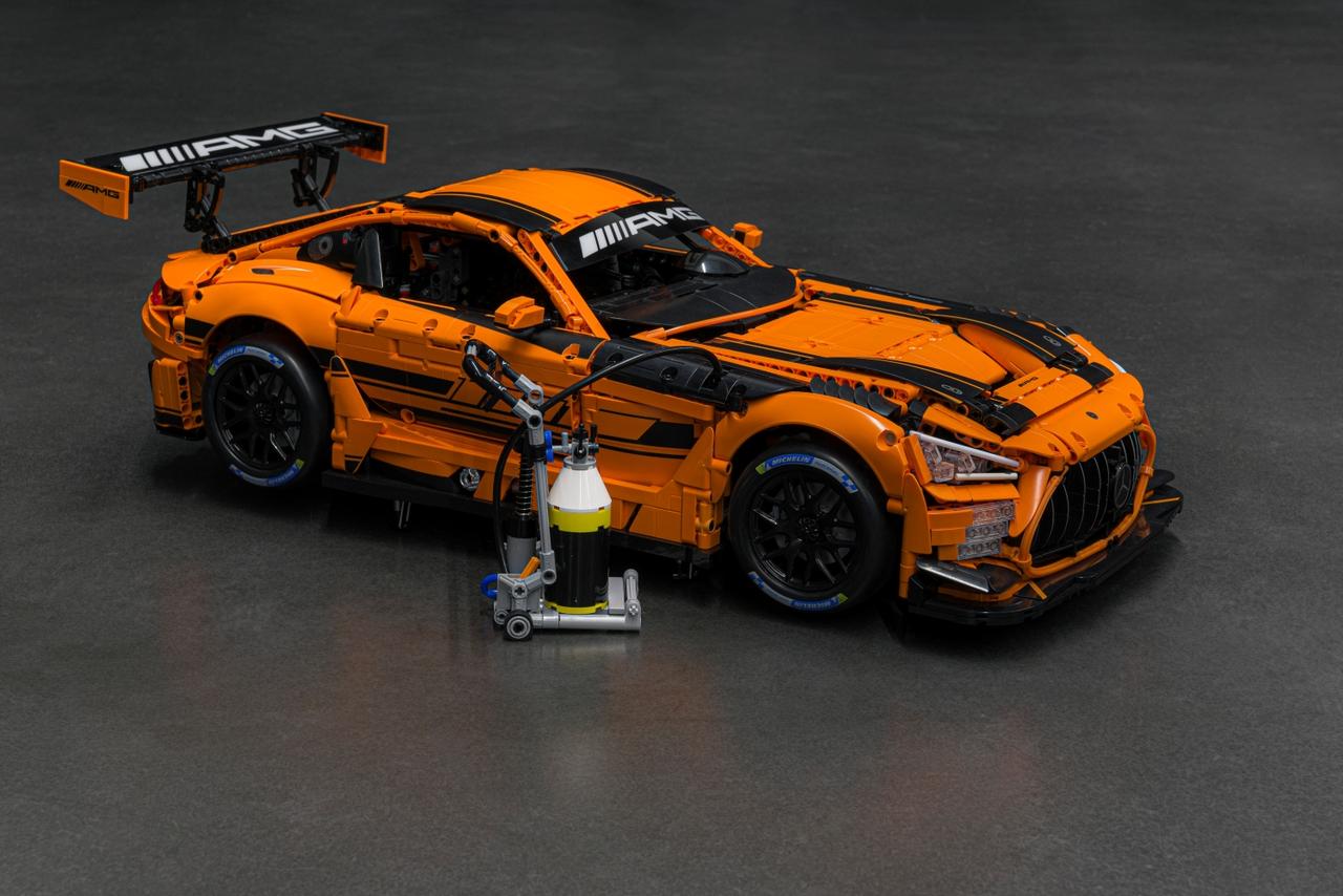 画像 : 14番目の画像 - メルセデス-AMG GT3「CaDA製1：8スケール」モデル - Webモーターマガジン