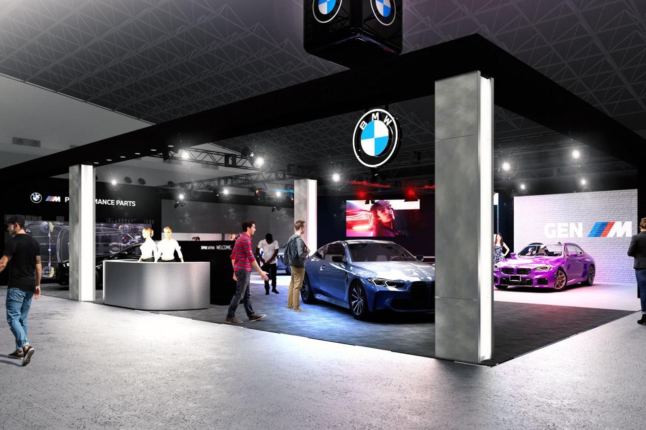 画像: BMWブースのイメージ。東京オートサロンは各種パーツの展示販売やレーシングマシンのデモラン、ライブステージなどを開催するなど、コアなファンだけでなく家族連れでも楽しめる内容になっている。