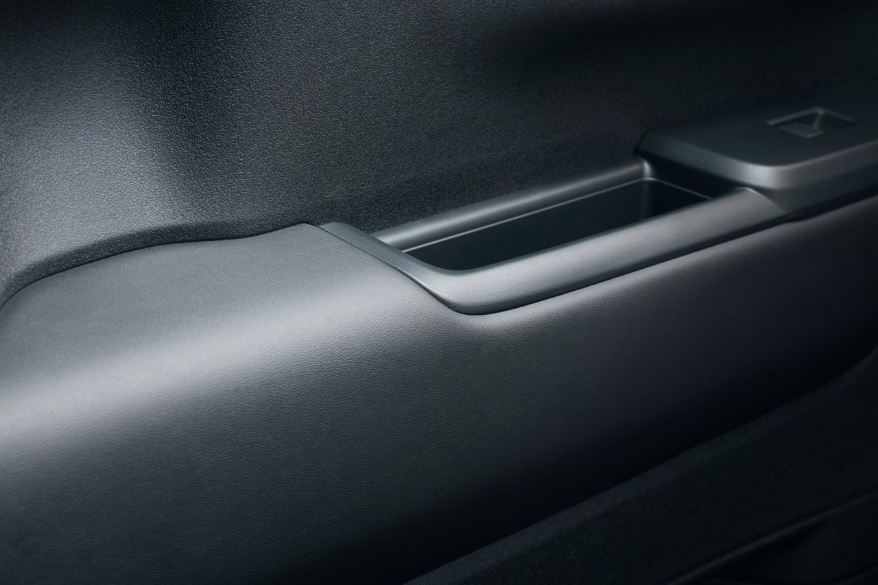 画像 : 10番目の画像 - N-BOX CUSTOM「BLACK STYLE」 - Webモーターマガジン