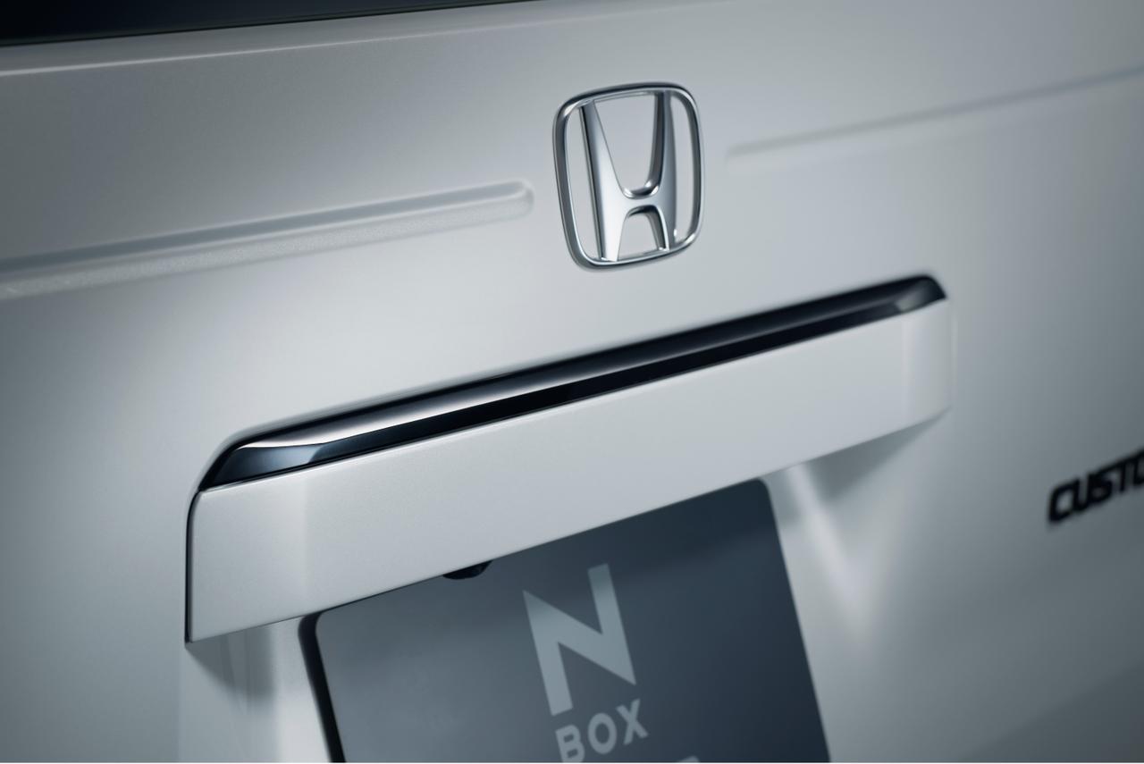 画像 : 5番目の画像 - N-BOX CUSTOM「BLACK STYLE」 - Webモーターマガジン