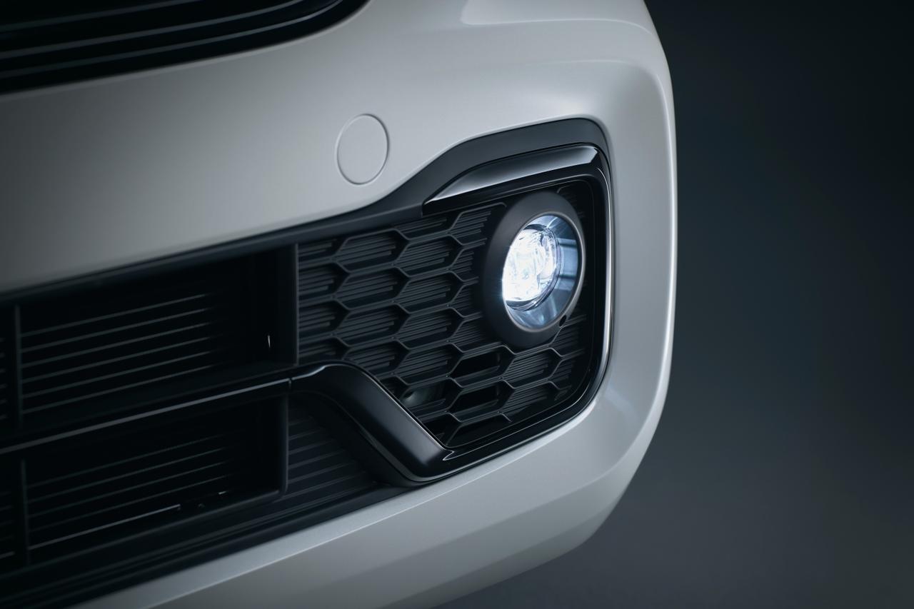 画像 : 3番目の画像 - N-BOX CUSTOM「BLACK STYLE」 - Webモーターマガジン