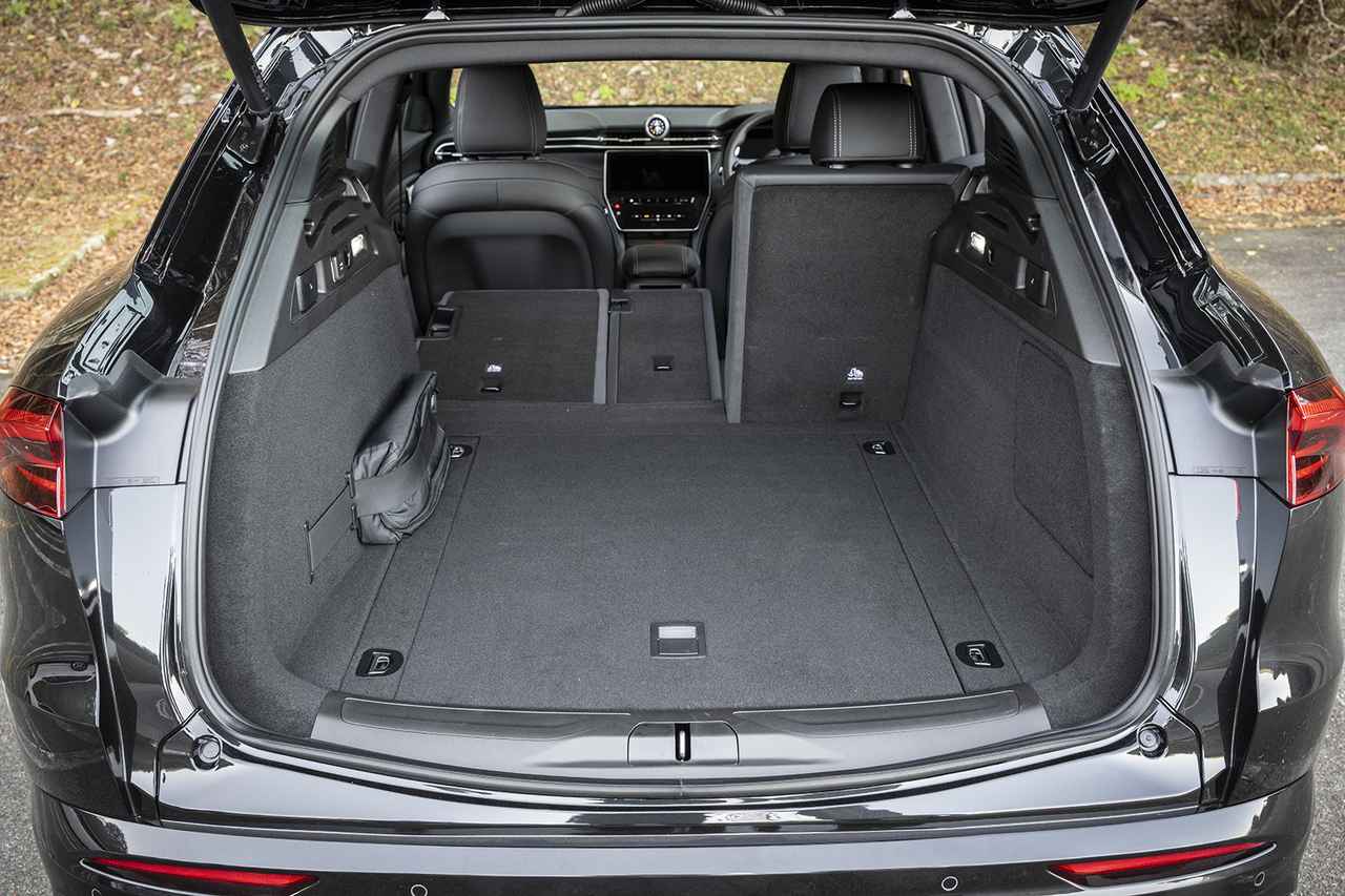 画像 : 14番目の画像 - マセラティ グレカーレ エッセンツァ - Webモーターマガジン