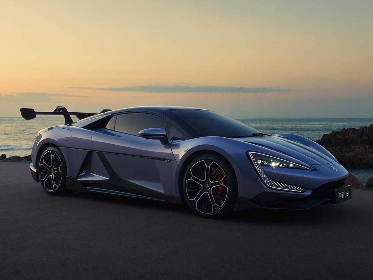 画像: 最高出力1300hpでハイパーカーの高みに猛ダッシュ！？走りもフォルムも刺激的な超級BEV「ヤンワンU9」がBYDからデビュー - Webモーターマガジン