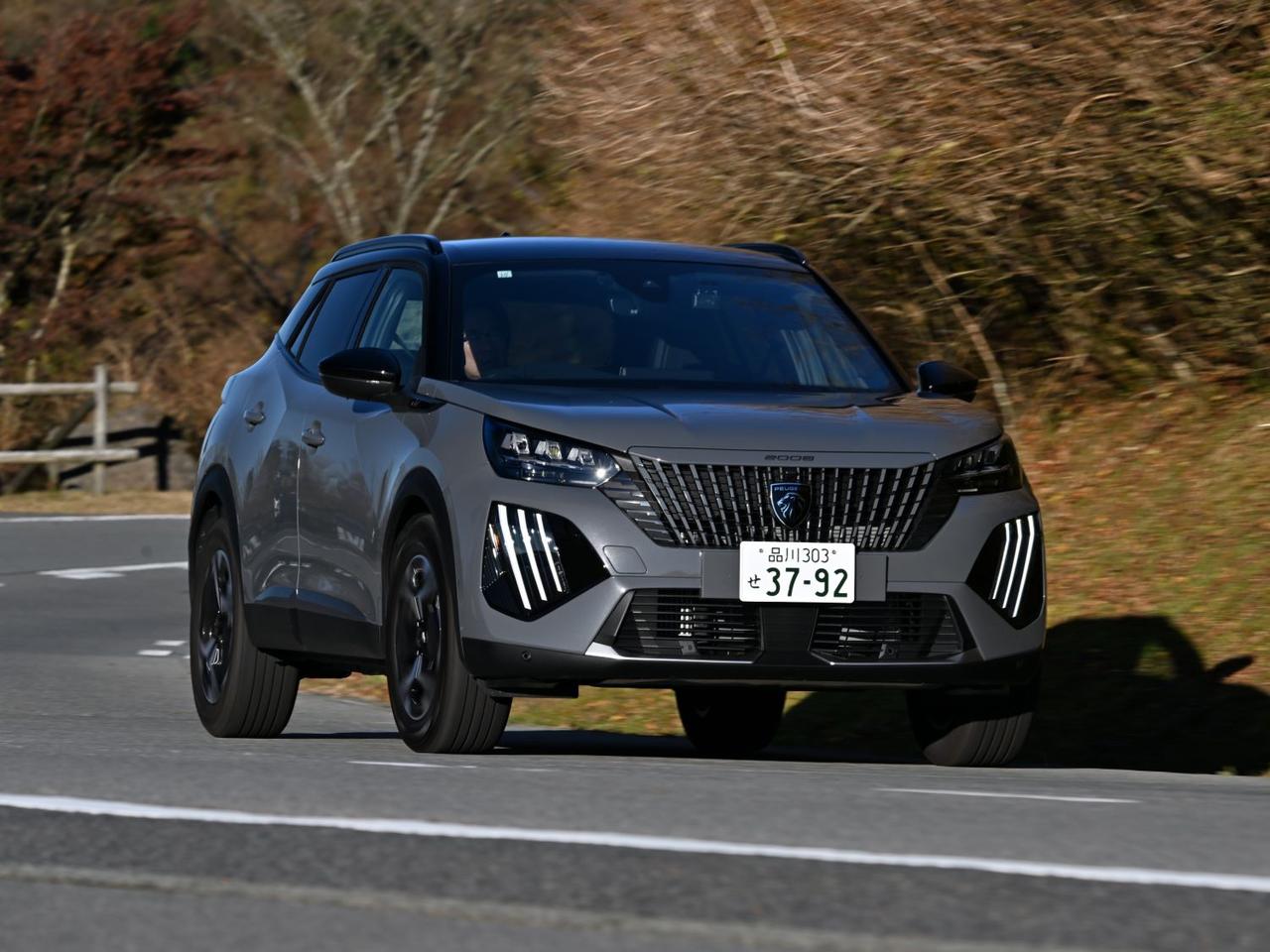 画像: 想像以上の男前に変身!プジョー新型2008で「ちょうど良いSUV」の理想的進化を実感 - Webモーターマガジン