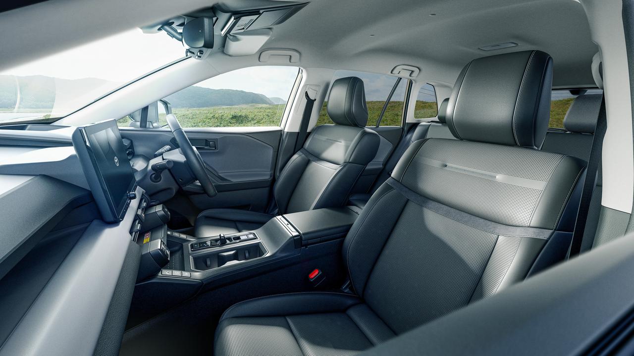 画像 : 28番目の画像 - トヨタ「RAV4」が6代目にフルモデルチェンジ - Webモーターマガジン