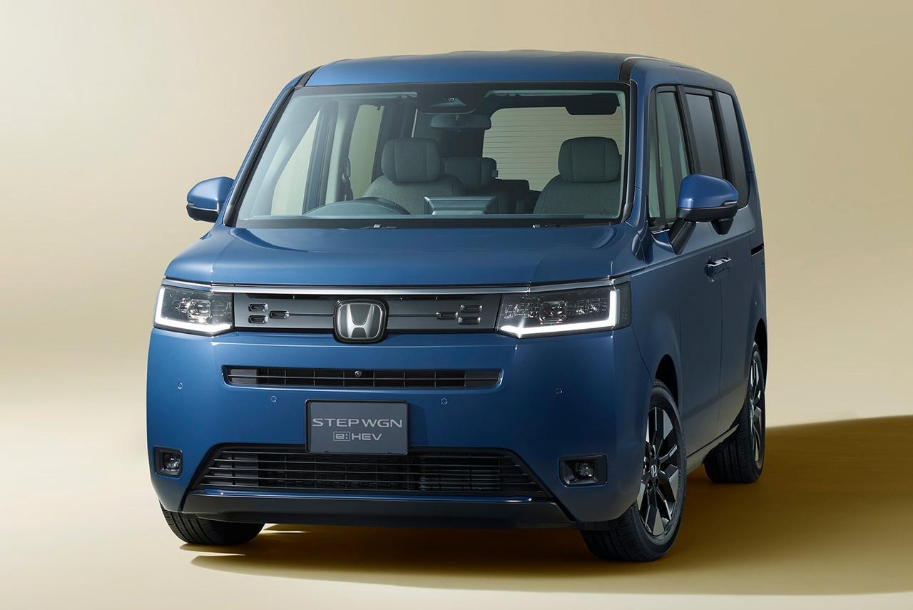 画像: 30周年特別仕様車の価格は400万円超と高水準だが、装備面を考えれば納得。単なる値上げではなく価値を積み重ねた結果だ。