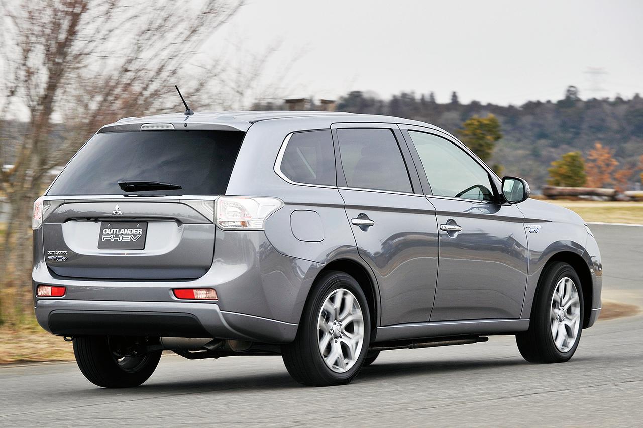 画像 : 2番目の画像 - 三菱 アウトランダーPHEV（初代） - Webモーターマガジン