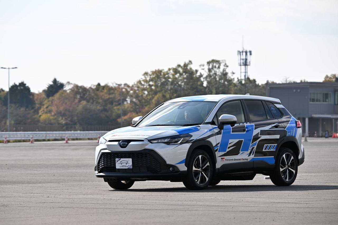 画像: わずかな時間ではあったが試乗した印象をもとに市販に当たって「注文」するとすれば、やはり静粛性に関する部分をグレードアップして欲しい。